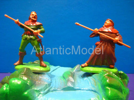 Солдатики 1/32 Britains Малыш Джон и брат Тук