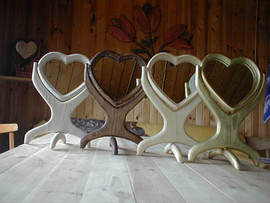 Зеркала в деревянной оправе