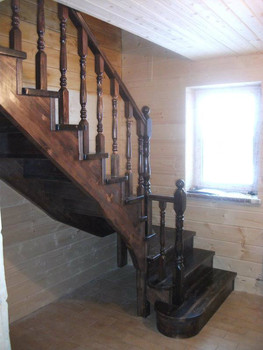 изготовление деревянных лестниц. Изготовление мебели.