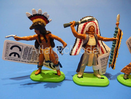 Солдатики 1/32 Britains Четыре фигуры серии 1971 3