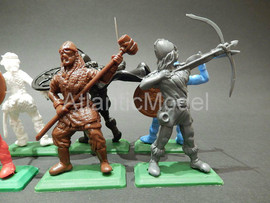Солдатики 1/32 DSG Пешие викинги 12 Не окрашены 8