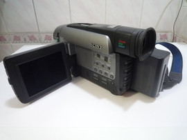 Видеокамера Sony CCD-TRV94E