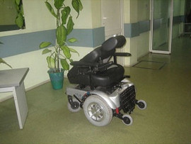 ПРОДАМ ИНВАЛИДНОЕ КРЕСЛО С ЭЛЕКТРО ПРИВОДОМ Х-ПОВЕР-60 3