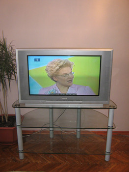 телевизор Panasonic Tx-32tx10p, стойка для TV 2