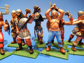 Солдатики 1/32 DSG Викинги атакуют 12 фигур 5 поз