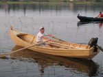 продам деревянную лодку