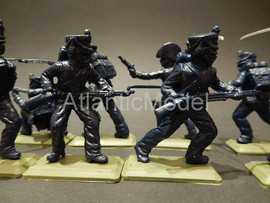 Солдатики 1/32 DSG Пешие французы 12 Не окрашены 9