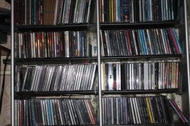 Продаю Фирменные Диски с Музыкой и Музыкальными Клипами