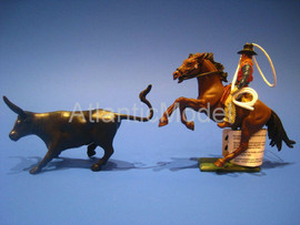 Солдатики 1/32 Britains Ковбой с лассо и корова 2