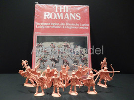 Солдатики 1/32 Atlantic Римская армия 9 фигур 9