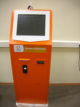 Платежный терминал с монетоприемником