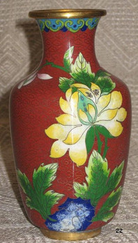 Продам вазу Китай 20 век, латунь, горячие эмали, полировка.