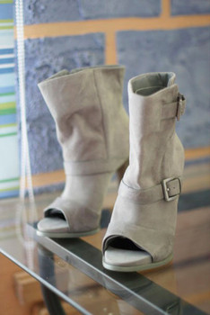 Guess by Marciano замшевые ботильоны