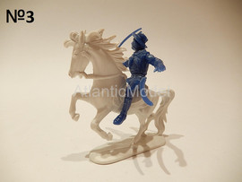 Солдатики 1/32 Hofler №3 Конный офицер синий цвет