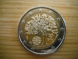 Продаю. Евро. Юбилейная монета Финляндии. 2 евро. за 2005 г. 7