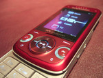 Новый Sony Ericsson W760i (Ростест,оригинал,комплект)