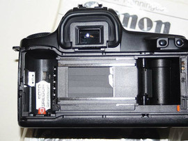 Фотоаппарат Canon EOS 1000 FN body 4