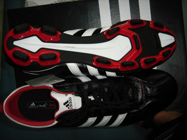 Бутсы и кроссовки adidas новые 3