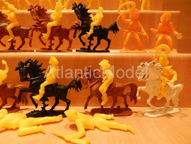 Солдатики 1/32 Hofler Ковбои Четвертый Желтый 28 3