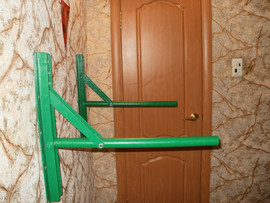 Турник настенный складной 8