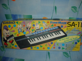 Музыкальный синтезатор casio SA-11
