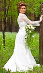 Эксклюзивное, очень красивое свадебное платье с болеро и сумочко