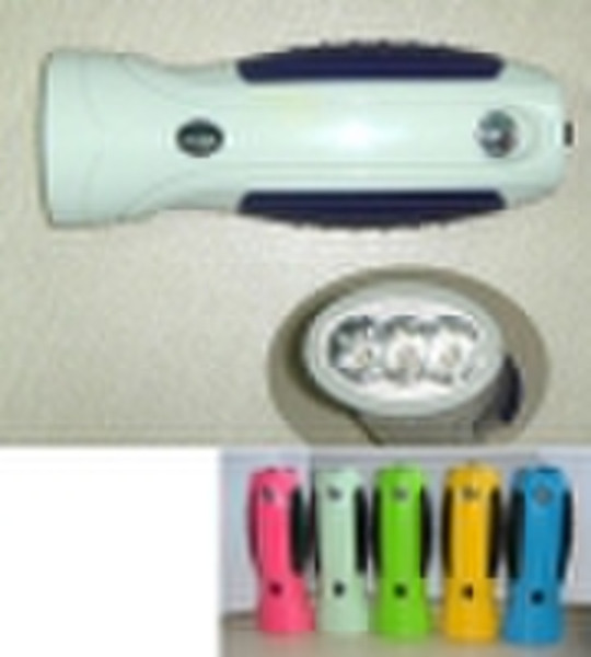Rechargeable flashlight