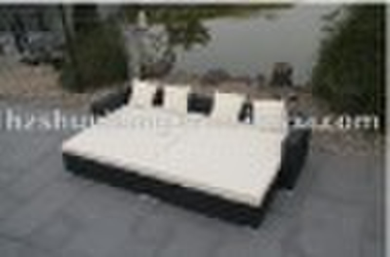 outdoor rattan furniture