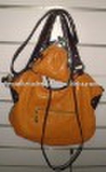 2011 the hottest and newest lady handbag