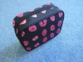 Cosmetic bag