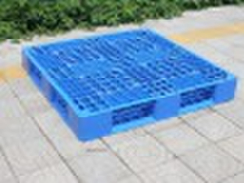 plastic pallet