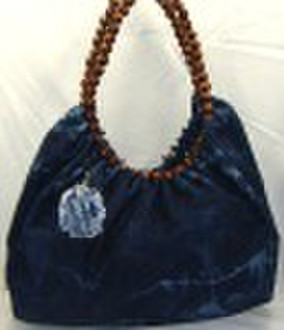 lady handbag with woodben bead handle