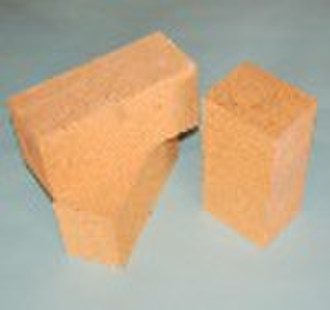 Refractory brick