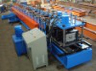 Roll forming machine, forming machine, cold formin