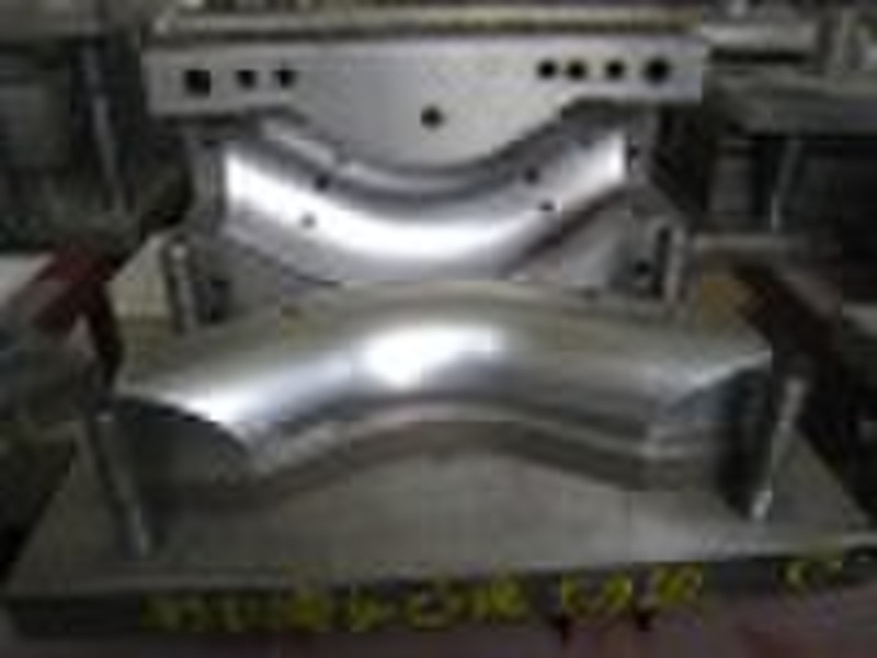 Rainspout forming machine