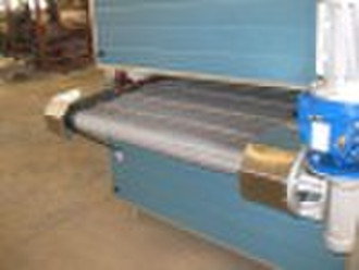 Mesh conveying belt for cooling tunnel