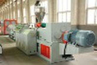PVC   Pipe  Extruding Machine