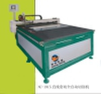 Automatic glass cutting machine