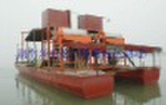 Iron ore extracting ship