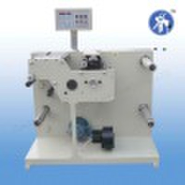 Label slitting machine