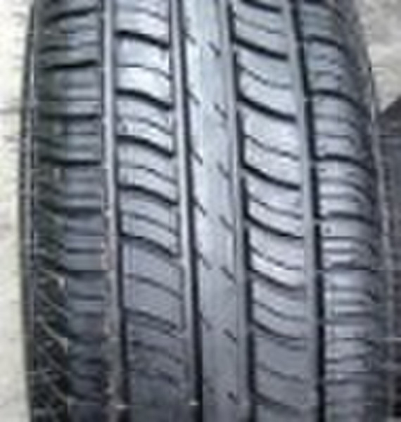 Tubeless tyre 11R22.5-16