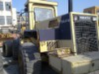 used KOMATSU wheel loader WA470