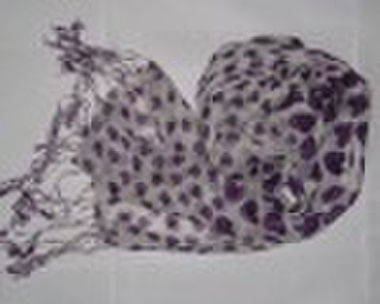 Allover Heart Print 100% Cotton Scarf With Fringes