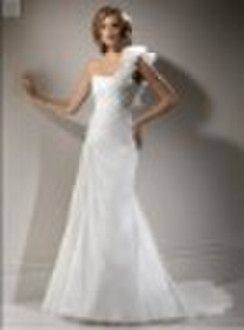 2011年是玛姬Sottero的丝绸一线的婚礼礼服