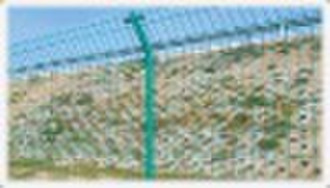 wire mesh fence