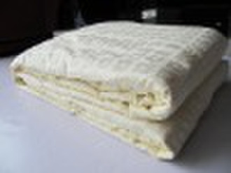 Bamboo fiber eco-quilt