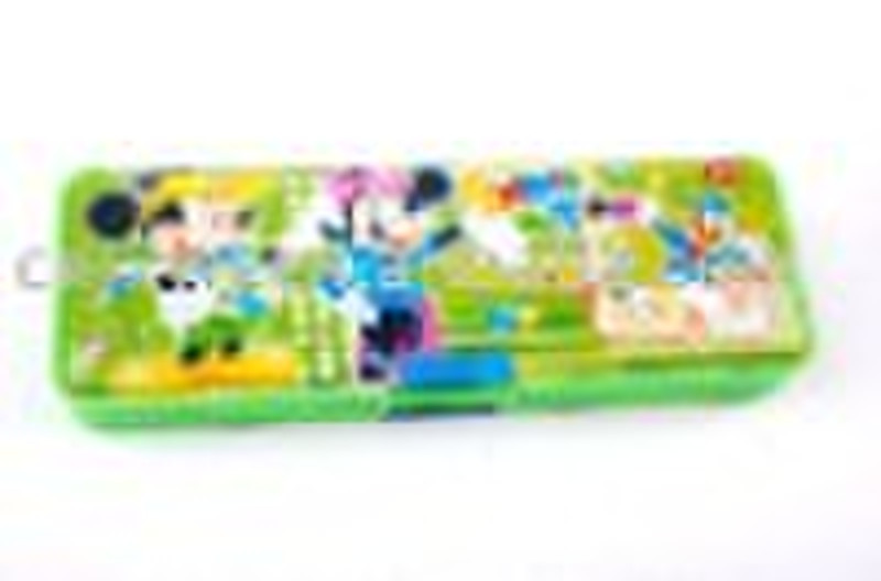 double-faced plastic pencil box with disney patter