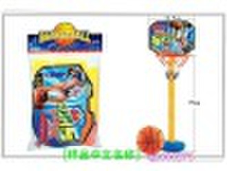 Kunststoff-Spielzeug-Basketball steht