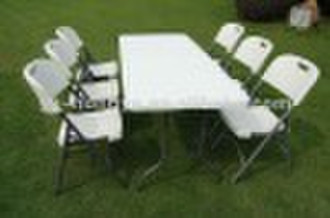 outdoor table and chairs