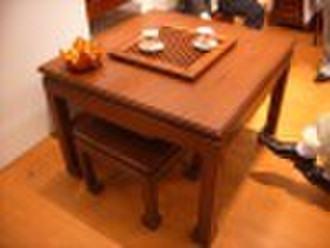 Land square table